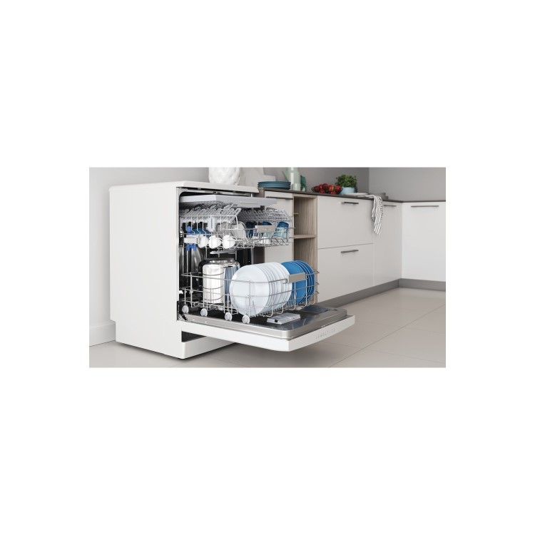 Indesit Fast&Clean Freestanding Dishwasher - D-Rated White