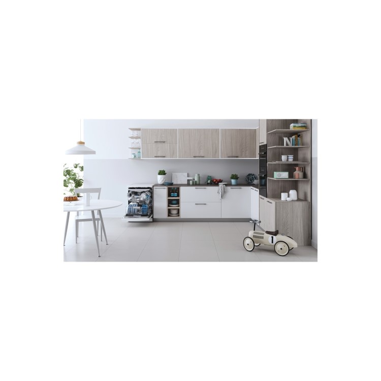Indesit Fast&Clean Freestanding Dishwasher - D-Rated White