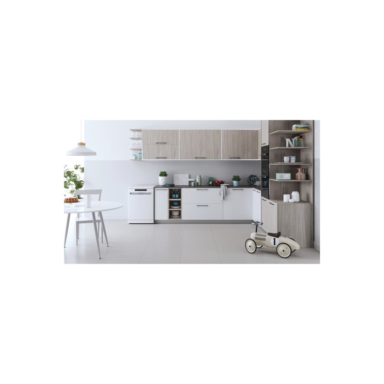 Indesit Fast&Clean Freestanding Dishwasher - D-Rated White
