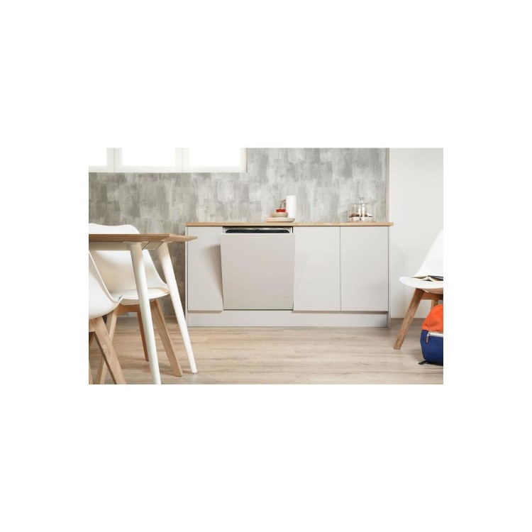 GRADE A1 - Indesit Extra DIFP8T96Z 14 Place Fully Integrated Dishwasher with Quick Wash - White
