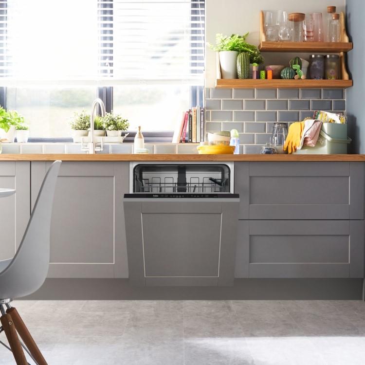 Beko Integrated Dishwasher - Quick&Shine D-Rated Black Control Panel