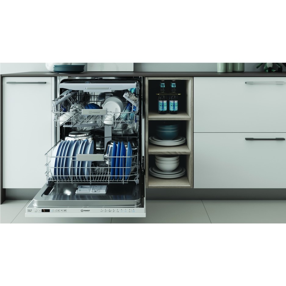 Indesit DIO3T131FE 14 Place Fully Integrated Dishwasher With Cutlery