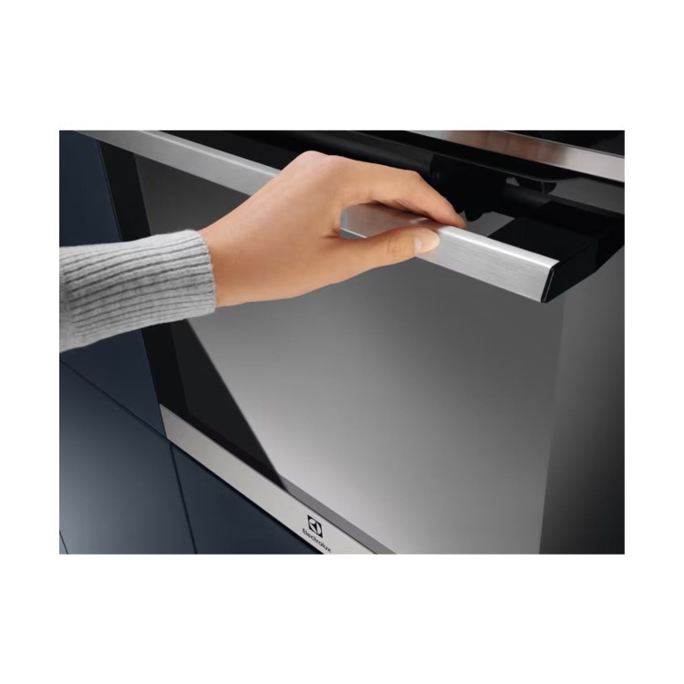 Electrolux 600 SurroundCook Built-in Electric Single Oven - Stainless Steel