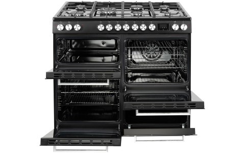 146L combined cooking capacity.
