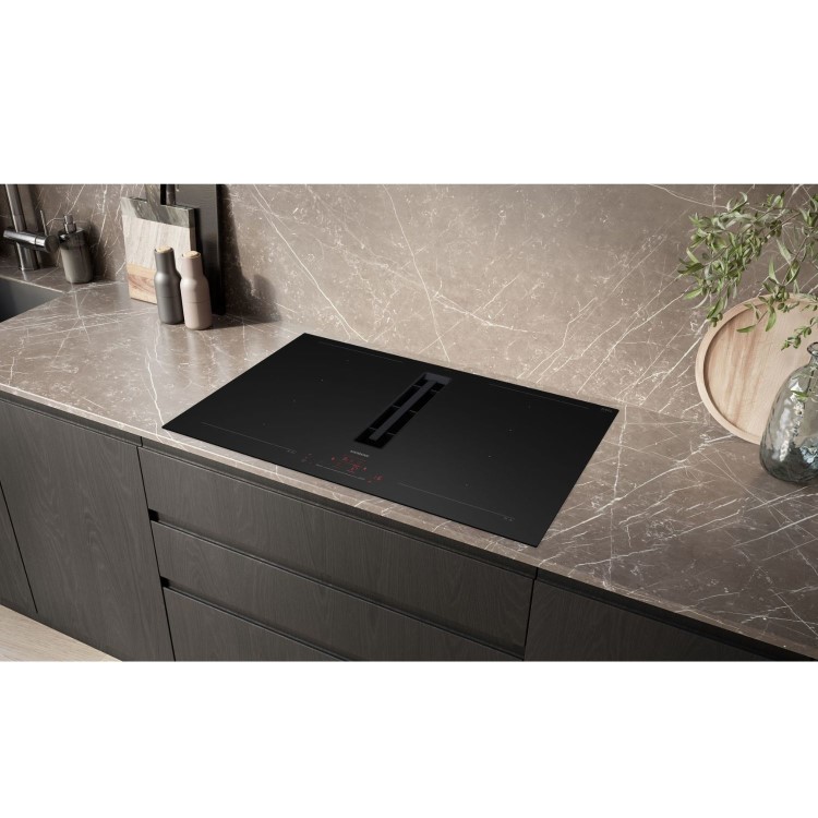 Siemens iQ700 80cm 4 Zone Induction Hob with Integrated Ventilation System