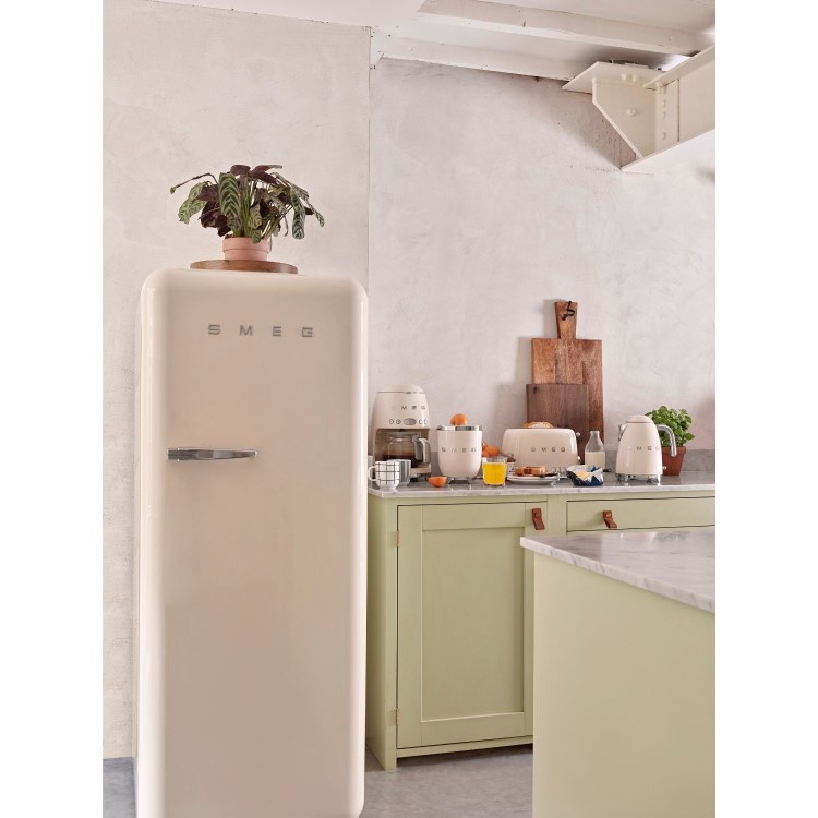 Smeg 244 Litre Fifties Style Right Hand Hinge Freestanding Fridge With Ice Box – Cream