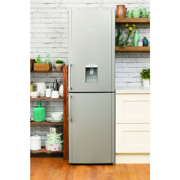 GRADE A2 - Hotpoint FFLAA58WDG 259L 50/50 Freestanding Frost Free Fridge Freezer With Non-plumb Water Dispenser - Graphite