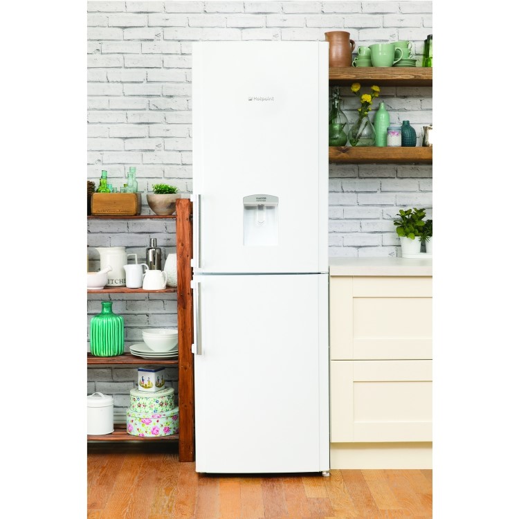 Hotpoint FFLAA58WDW Freestanding Frige Freezer With Non-plumbed Water Dispenser - White