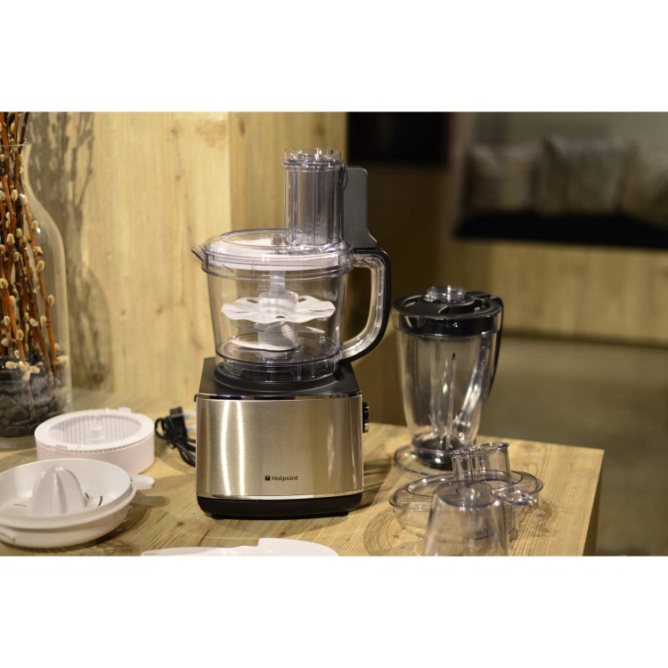 Hotpoint FP1005AB0 1000W Food Processor Black