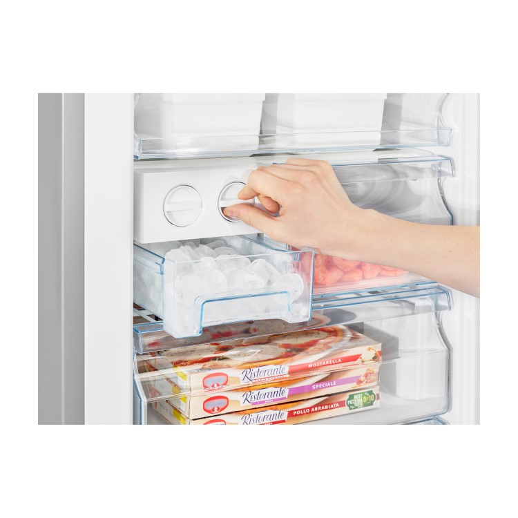 Refurbished Hisense FV306N4BC11 Freestanding 235 Litre Frost Free Fridge Freezer