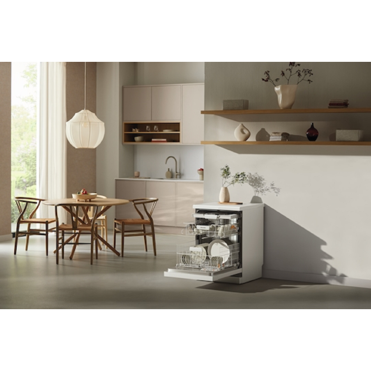 Miele Active G 14 Place Settings Freestanding Dishwasher - White