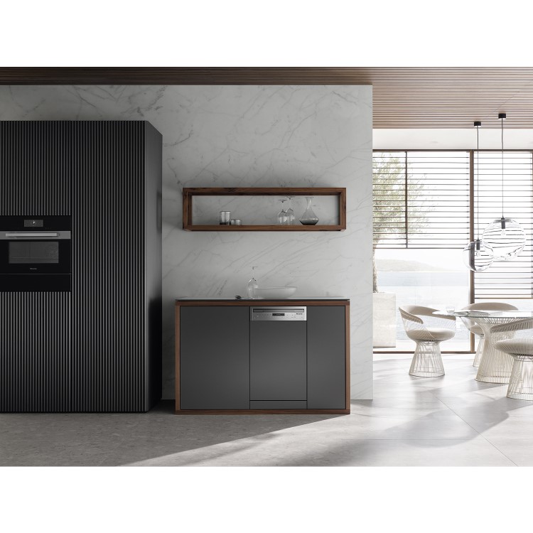 Miele 9 Place Settings Freestanding Dishwasher - White