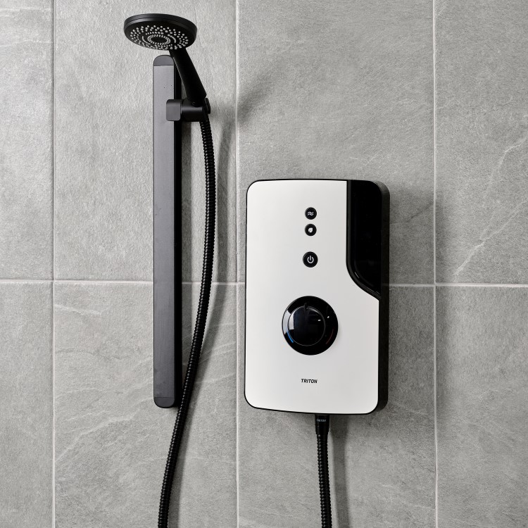 Triton Enlight 9.5kW Thermostatic Electric Shower with Back to Wall Kit - White