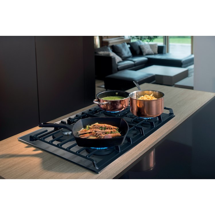 Refurbished Hisense GG773B 75cm 5 Burner Gas on Glass hob Black