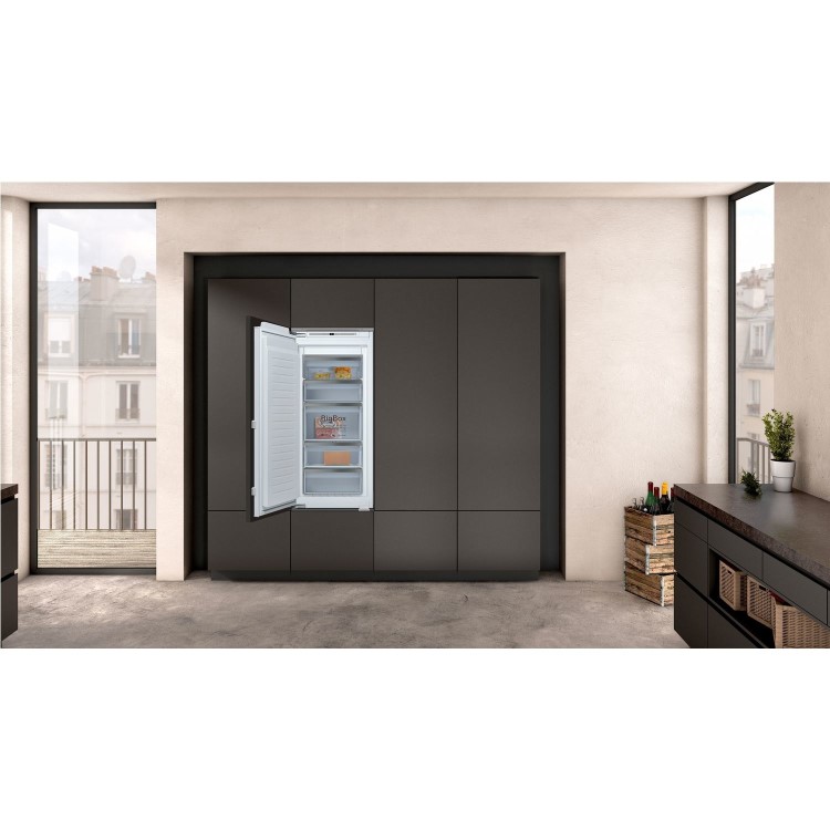 Neff N70 27 Litre Integrated In-column Tall Freezer