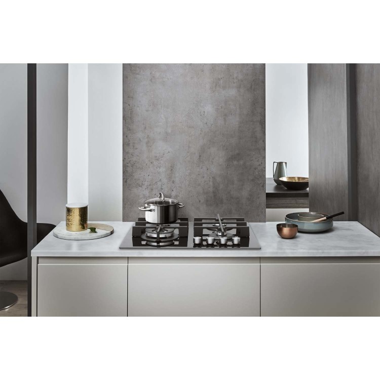 Whirlpool GOW6423NB 59cm Four Burner Gas-on-glass Hob - Black Glass
