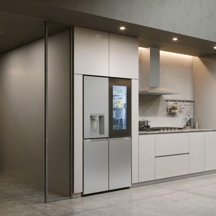 LG InstaView 628 Litre Side-By-Side American Fridge Freezer - Silver