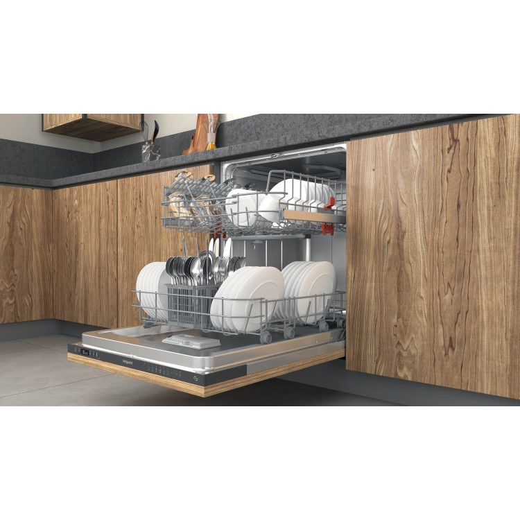 Refurbished Hotpoint H2IHD526BUK 14 Place Fully Integrated Dishwasher