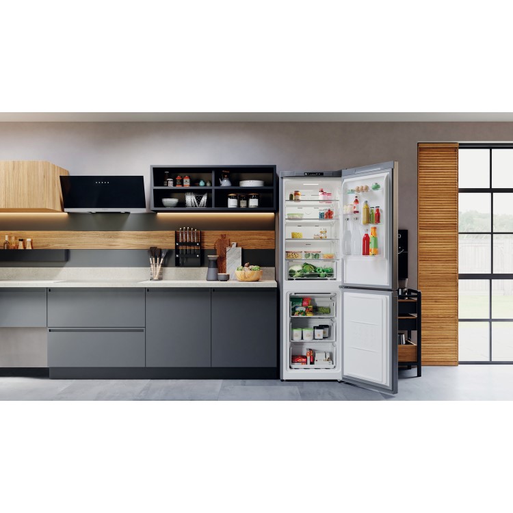 Refurbished Hotpoint H3X81ISX Freestanding 335 Litre 60/40 Frost Free Fridge Freezer Saturn Steel