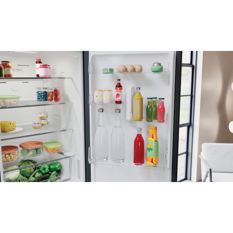 Hotpoint 335 Litre 60/40 Freestanding Fridge Freezer - Silver Black