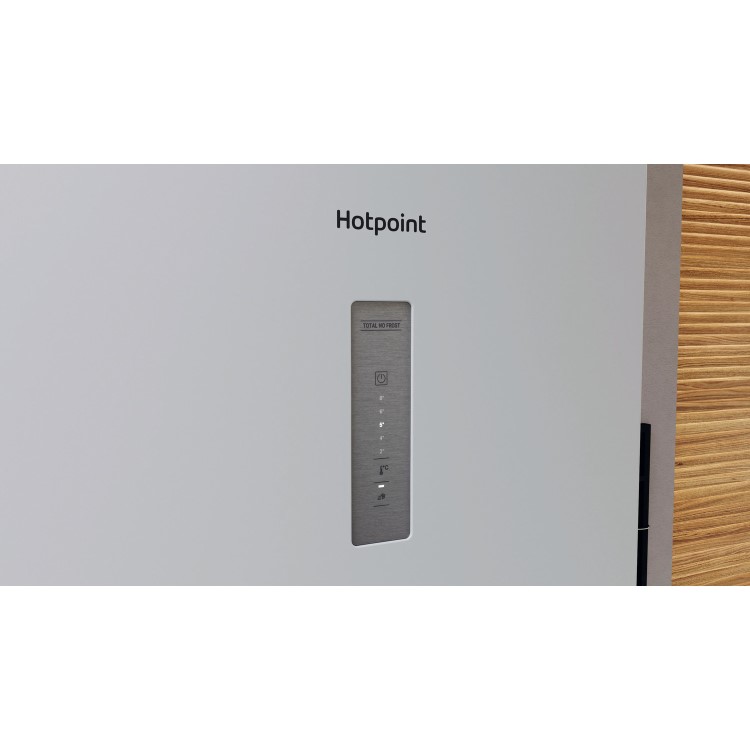 Refurbished Hotpoint H5X82OW 335 Litre 60/40 Freestanding Fridge Freezer White
