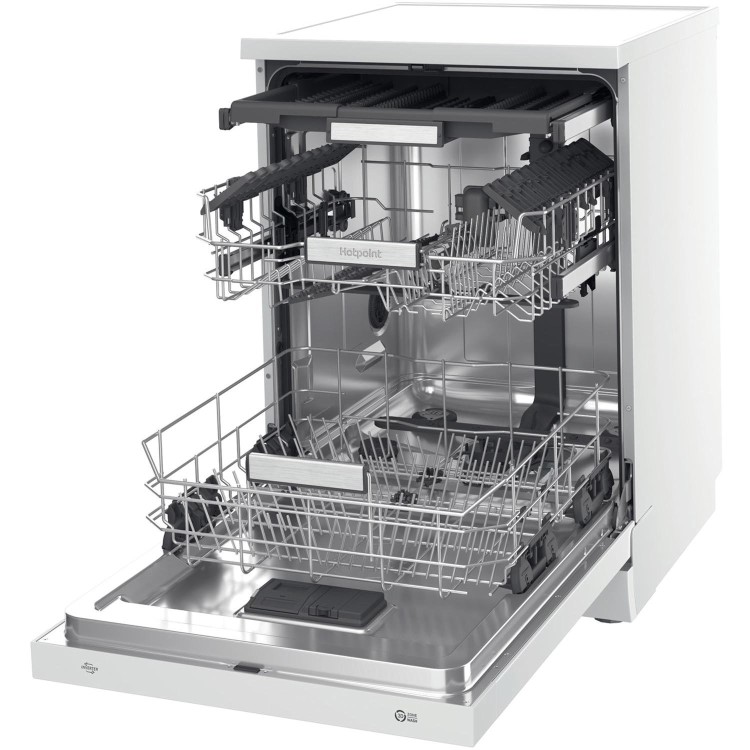 Refurbished Hotpoint H7FHS41UK 15 Place Freestanding Dishwasher White