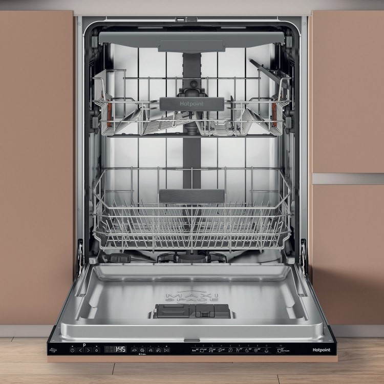 Hotpoint Maxi Space Integrated Dishwasher - B-Rated Black Control Panel