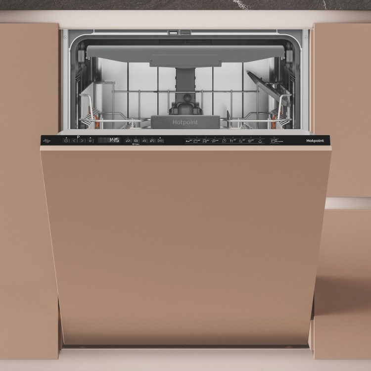 Hotpoint Maxi Space Integrated Dishwasher - C-Rated Black control panel