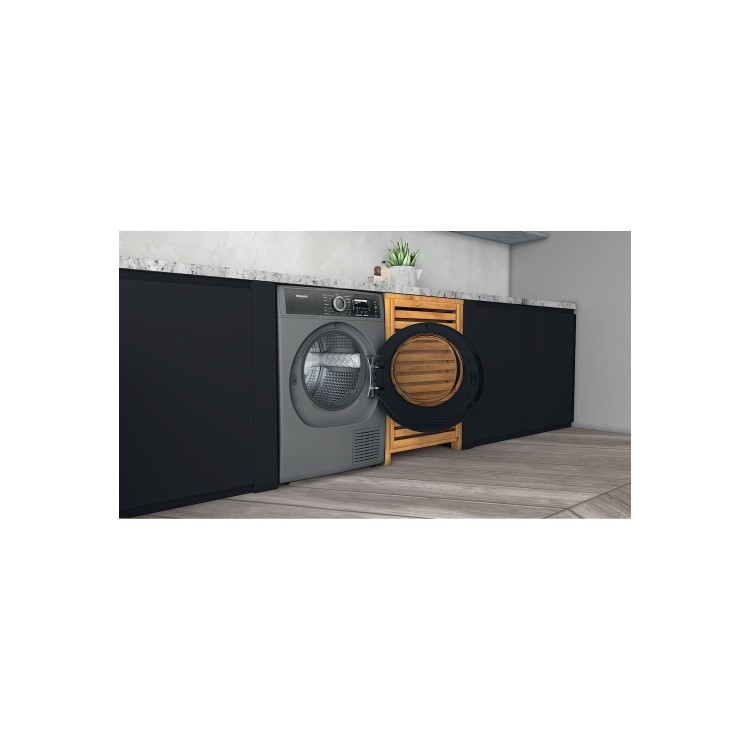Hotpoint GentlePower 9kg Heat Pump Tumble Dryer - Silver