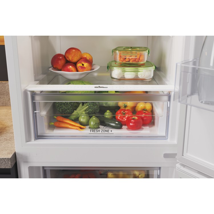 Refurbished Hotpoint HBTNF60182WUK Freestanding 322 Litre 50/50 Frost Free Fridge Freezer White