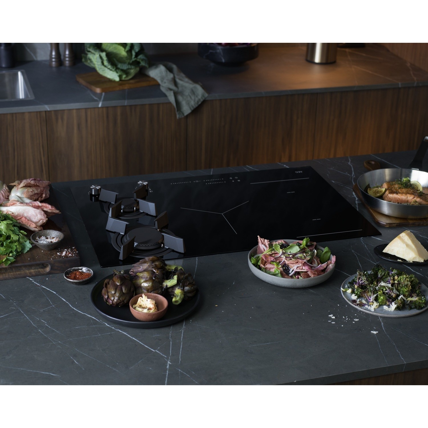 AEG 8000 Series Dual Fuel 2 Induction Zones and 2 Burner Gas Hob