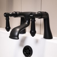 Matt Black Traditional Bath Filler - Helston