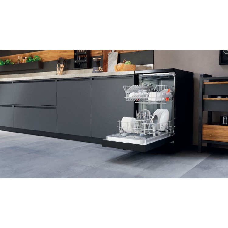 Hotpoint Freestanding Slimline Dishwasher - Black, Quick Wash