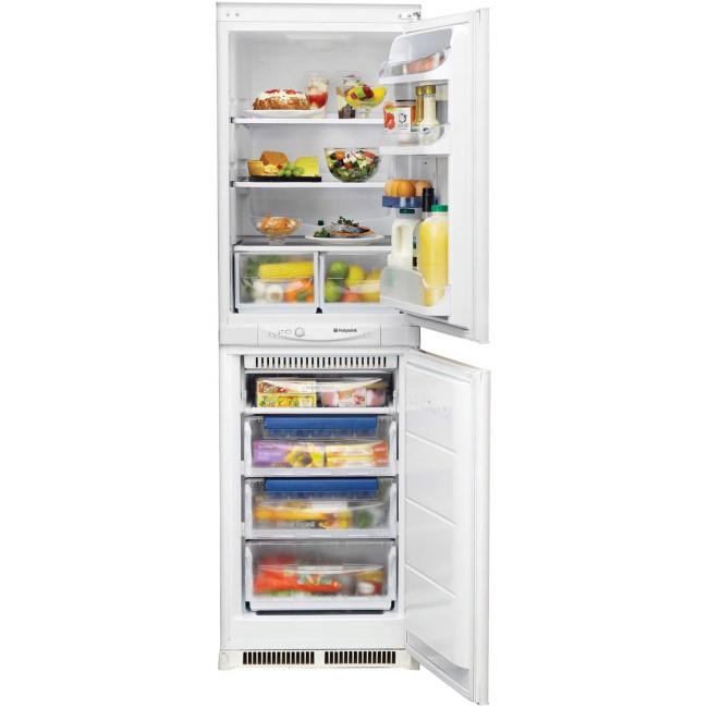 Hotpoint HM325FF1 Frost Free 5050 Integrated Fridge Freezer