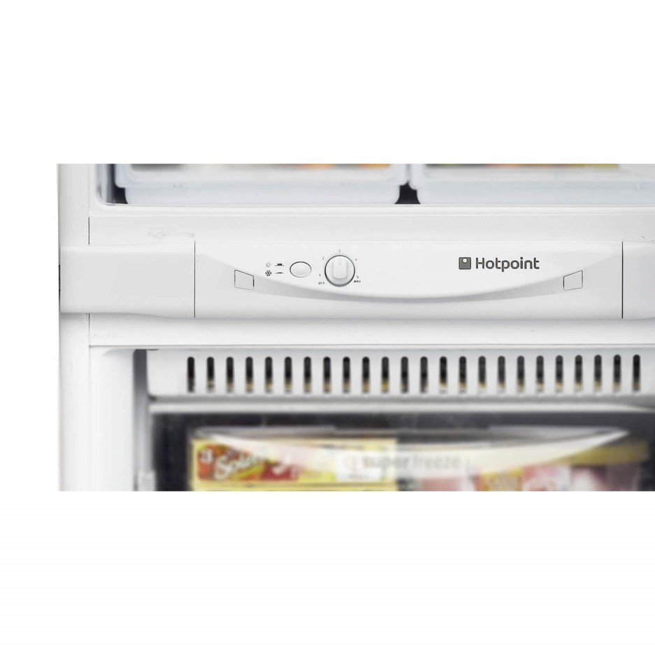 Hotpoint HM325FF1 Frost Free 5050 Integrated Fridge Freezer