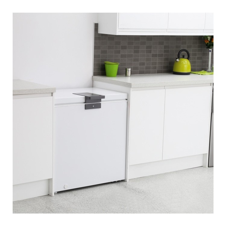 Hoover 76cm Wide 142L Chest Freezer - White