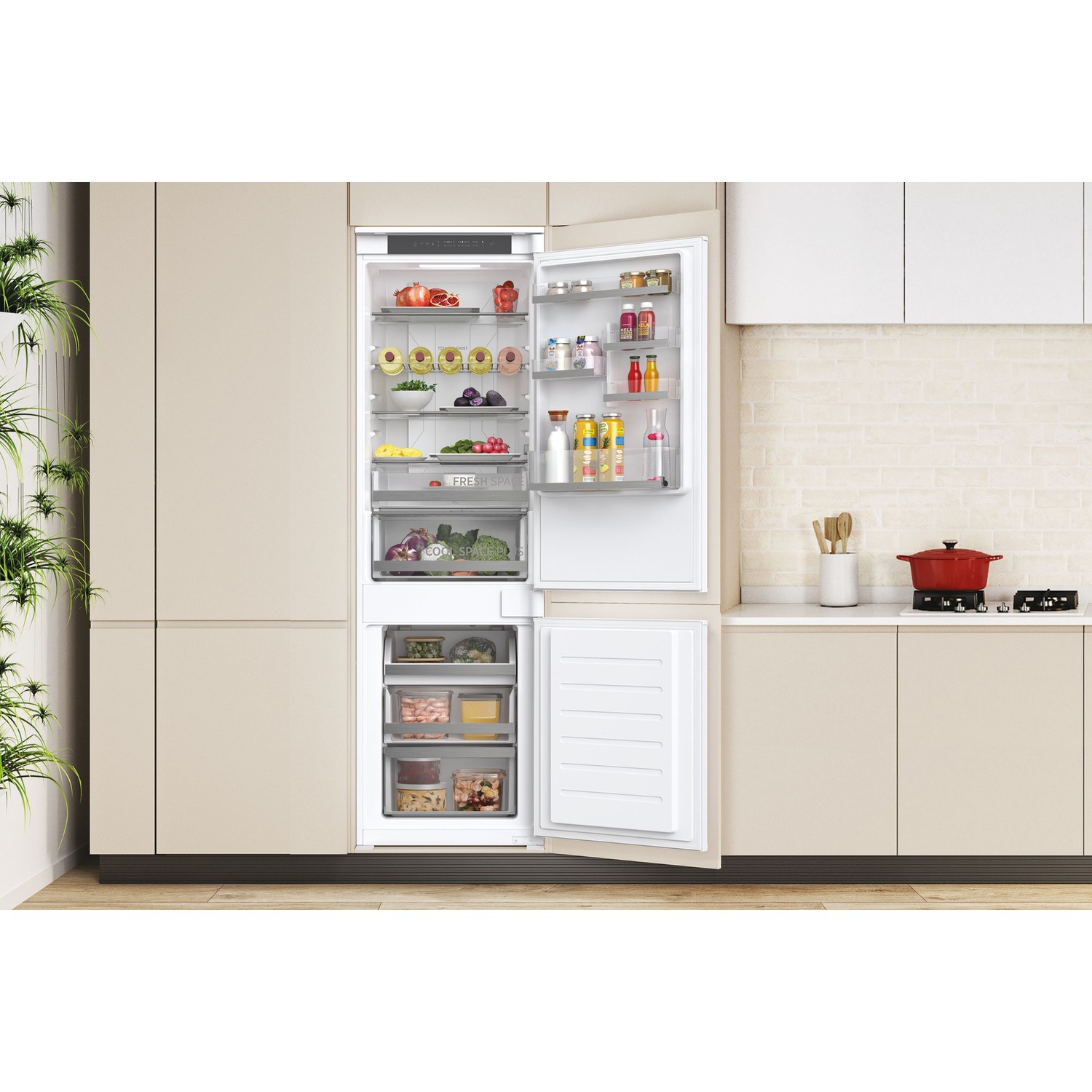 Hoover 281 Litre 70/30 Integrated Fridge Freezer HOBT5519EWK