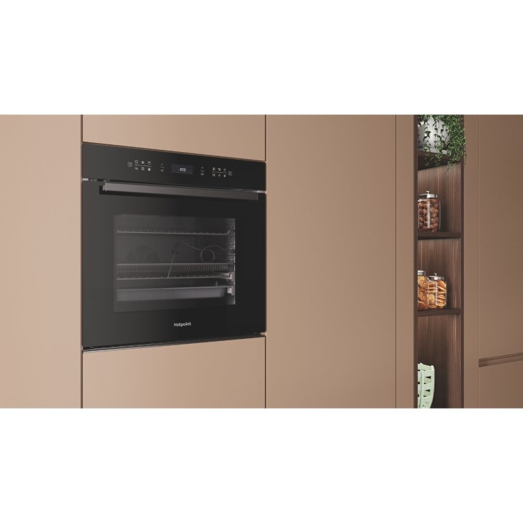 Hotpoint Class 6 Electric Fan Assisted Single Oven with Air Fry and DualClean - Black