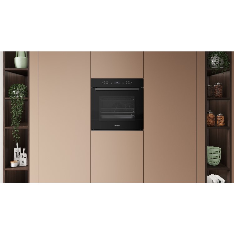 Hotpoint Class 6 HOI68PPT2SBUK Fan Single Oven with Air Fry - Black