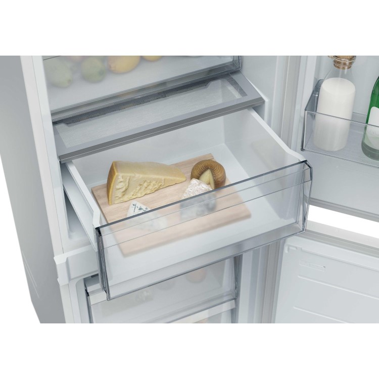 Hoover 251 Litre 70/30 Integrated Fridge Freezer