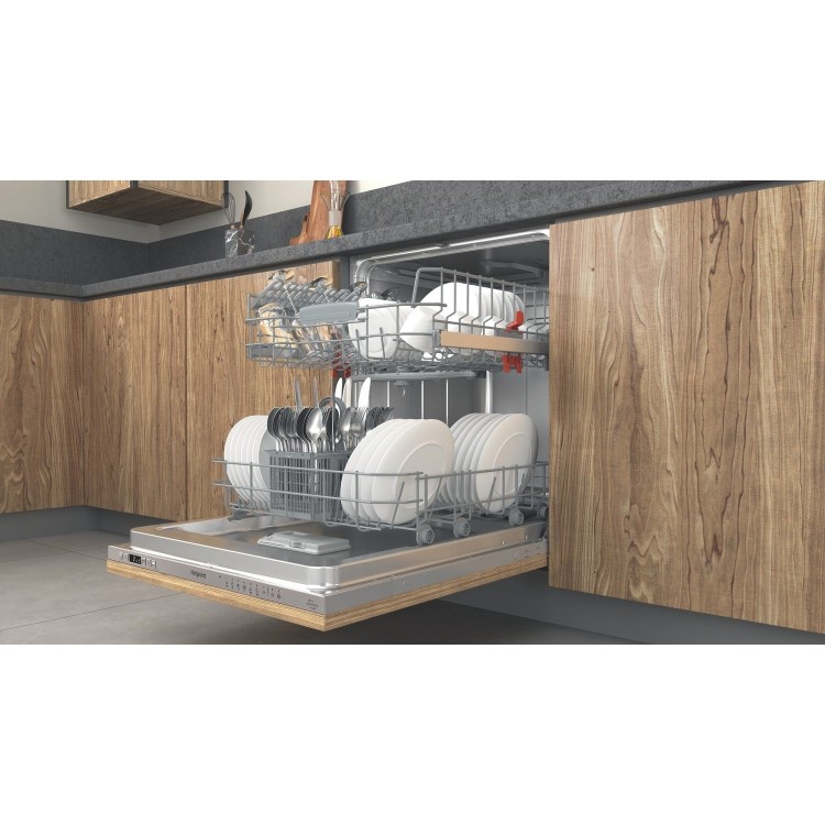 Hotpoint ActiveDry Integrated Dishwasher - Black Control Panel