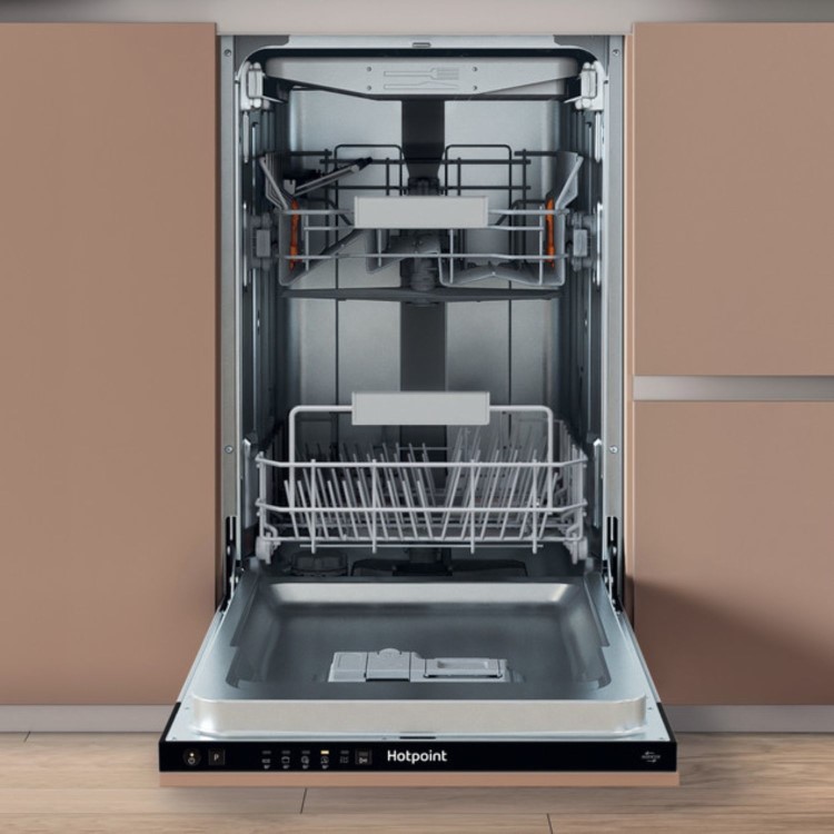 Hotpoint ActiveDry Integrated Slimline Dishwasher - Black control panel
