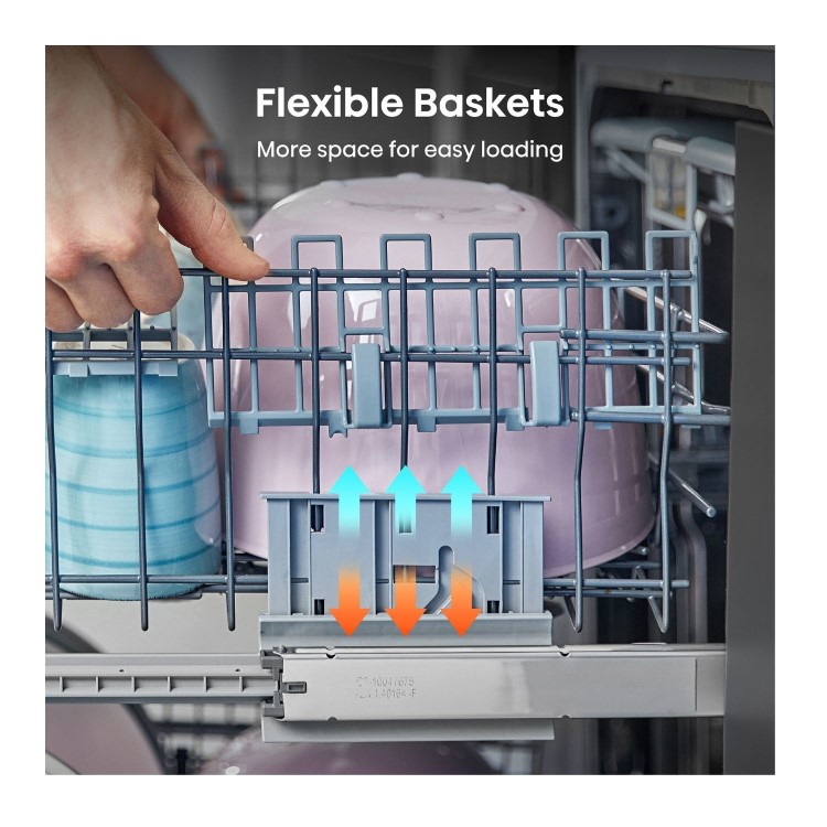 Hisense Hi4 Freestanding Dishwasher - Auto Dry, D-Rated, Silver