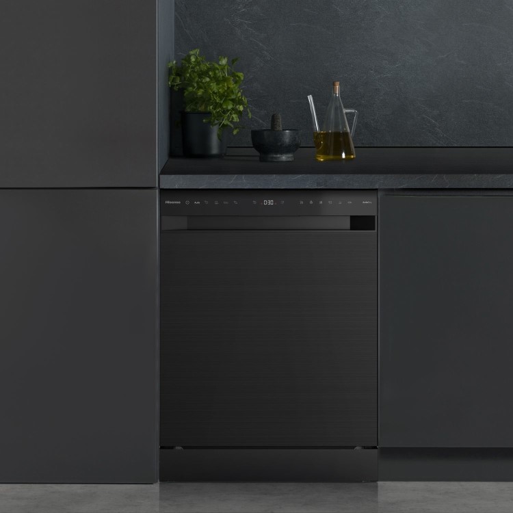 Hisense Freestanding Dishwasher - WiFi-enabled A-Rated Black