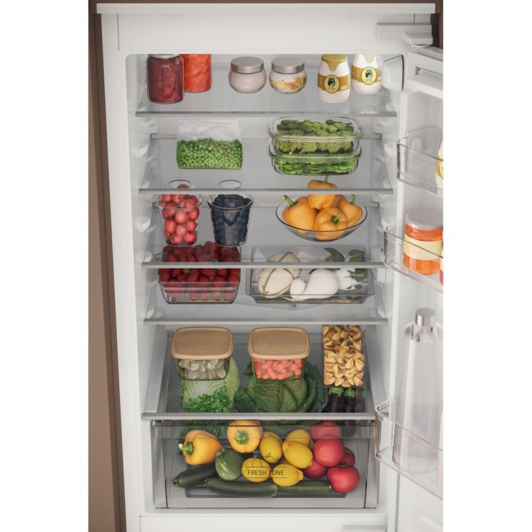 Hotpoint 273 Litre 70/30 Integrated Fridge Freezer
