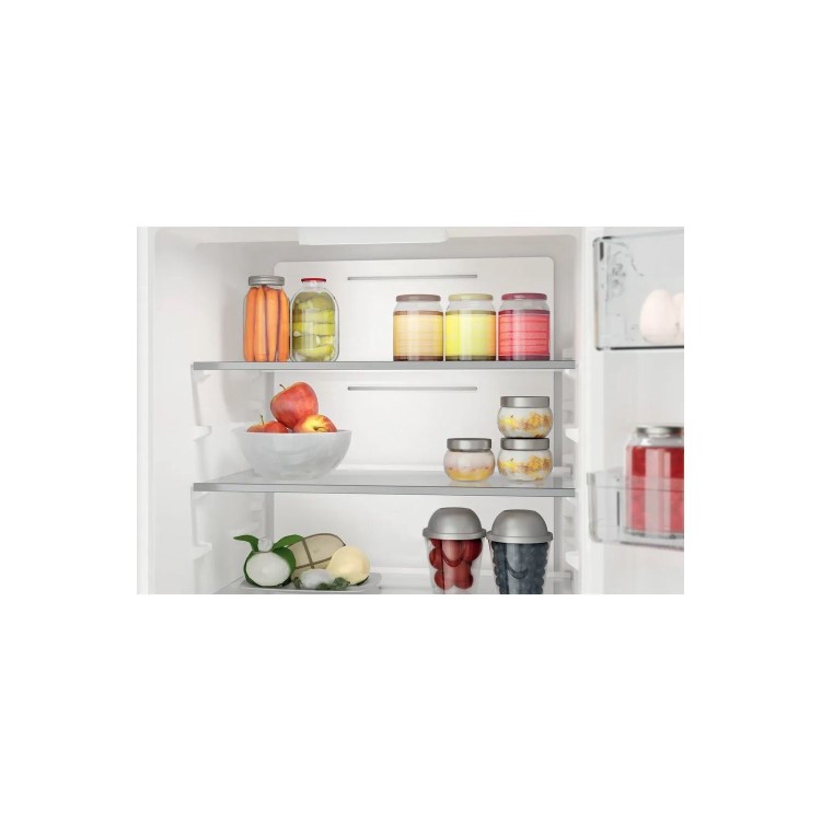 Refurbished Hotpoint HTC18T322 Integrated 250 Litre 70/30 Fridge Freezer