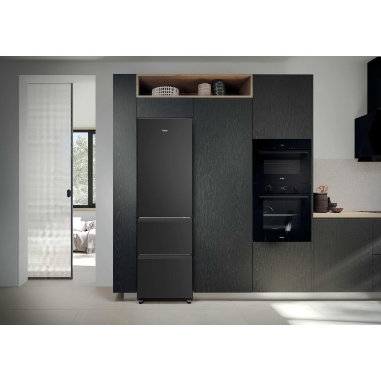 Haier 3D 55 Series 3 303 Litre 60/40 Freestanding Fridge Freezer - Black