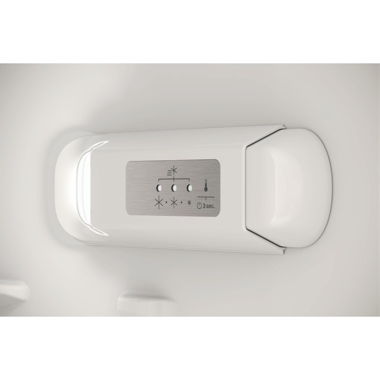 GRADE A1 - Hotpoint 318 Litre Integrated In-Column Fridge