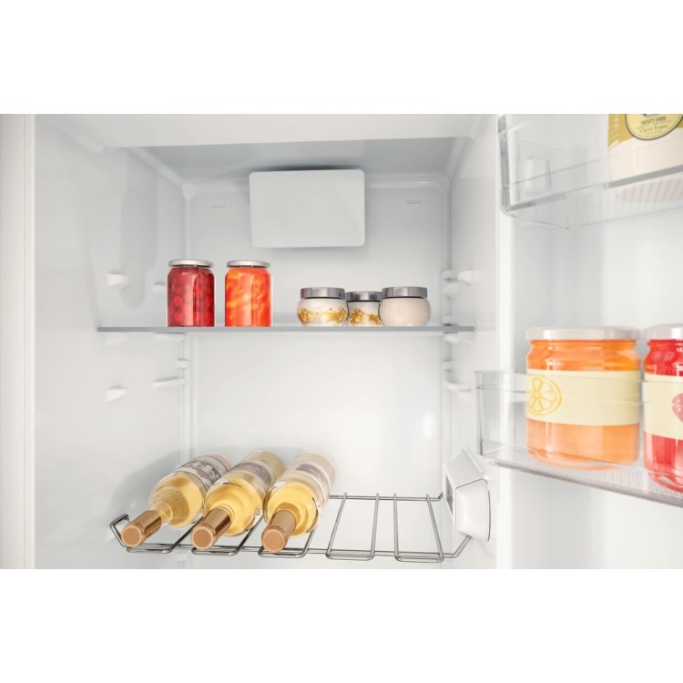 GRADE A1 - Hotpoint 318 Litre Integrated In-Column Fridge
