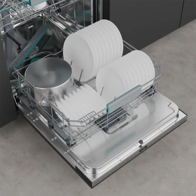 Hisense Integrated Dishwasher - Smart Wi-Fi, A-Rated, Silver control panel